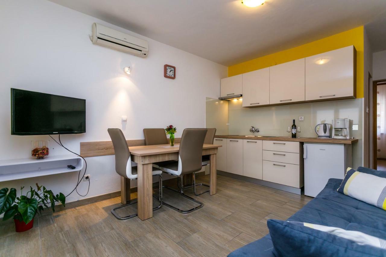 Holiday House Snjezana Krk Town Zewnętrze zdjęcie