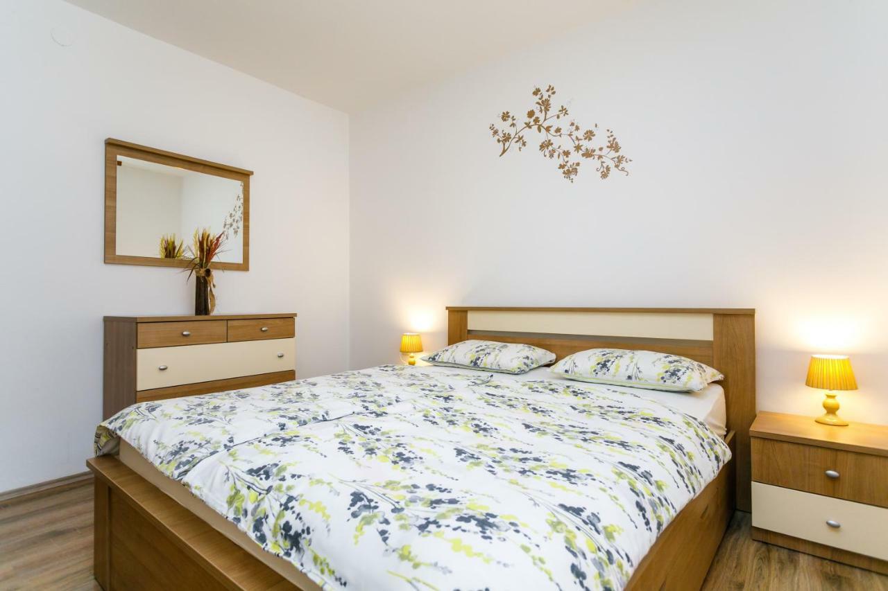 Holiday House Snjezana Krk Town Zewnętrze zdjęcie