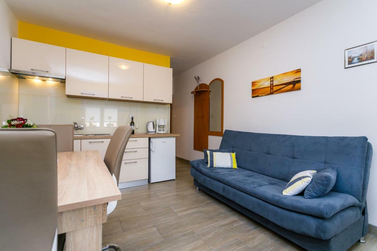 Holiday House Snjezana Krk Town Zewnętrze zdjęcie