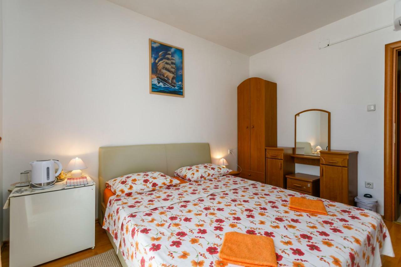 Holiday House Snjezana Krk Town Zewnętrze zdjęcie
