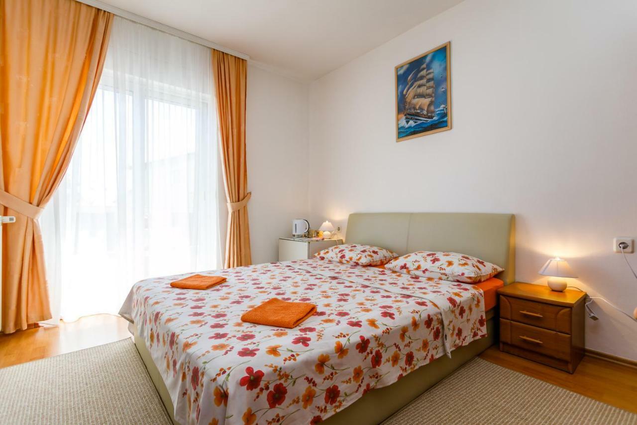Holiday House Snjezana Krk Town Zewnętrze zdjęcie